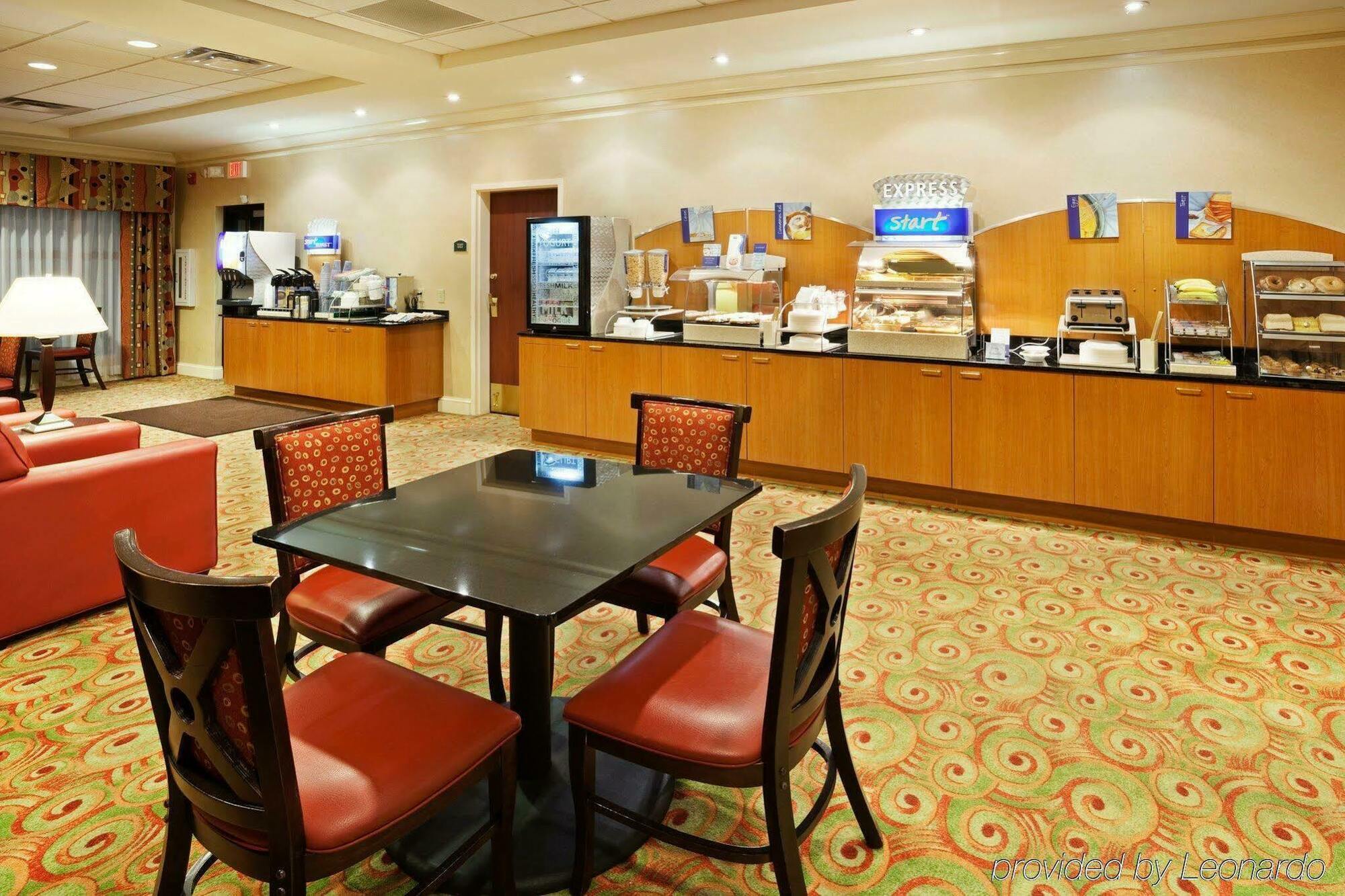 Holiday Inn Express Knoxville-Strawberry Plains By Ihg Exterior foto
