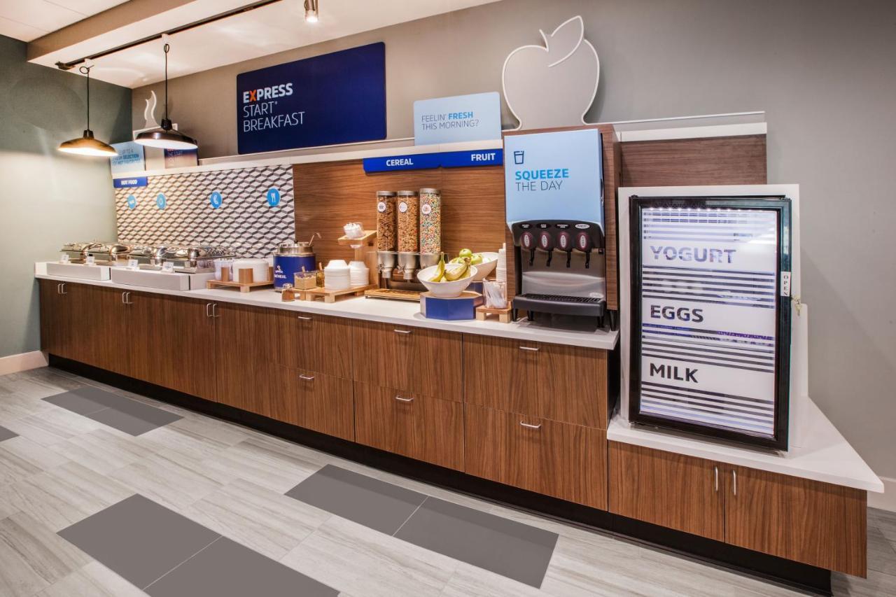 Holiday Inn Express Knoxville-Strawberry Plains By Ihg Exterior foto
