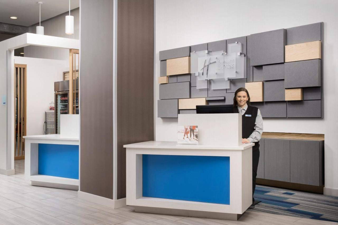 Holiday Inn Express Knoxville-Strawberry Plains By Ihg Exterior foto